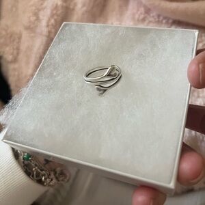 James Avery Retired Silver Hearts Embrace Ring